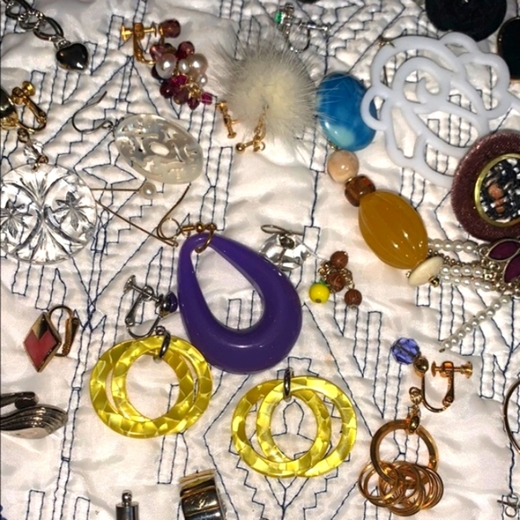 Assorted project items - Picture 11 of 17